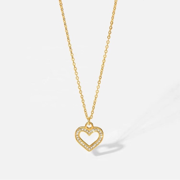 18K Gold Plated Heart Necklace - Gold Jewelry - Picture 3 of 6